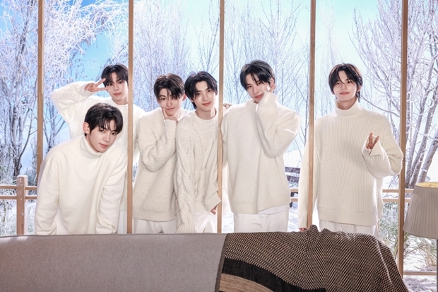 투어스