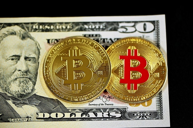 비트코인(BTC), 달러(USD)