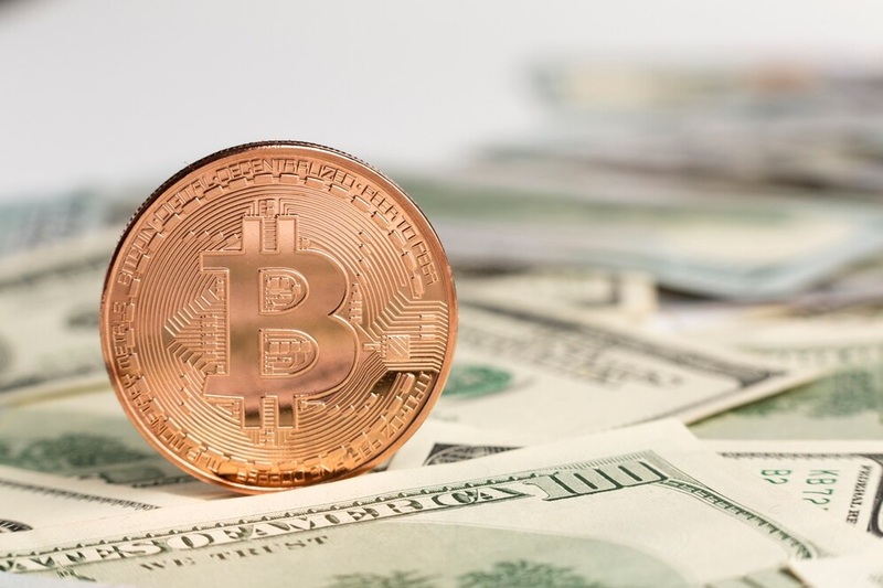 비트코인(BTC), 달러(USD)